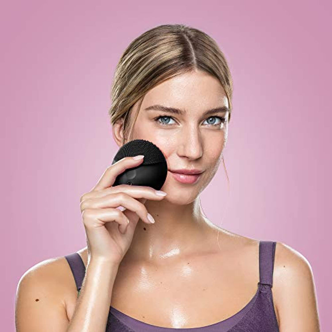 FOREO LUNA mini 3 Smart Electric Face Cleanser for All Skin Types Midnight