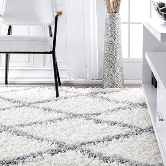 nuLOOM OZEZ04A Shanna Shaggy Rug, 3' 2" x 5', White