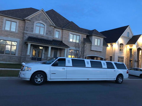 Rent a Limo (Book 30% in advance)