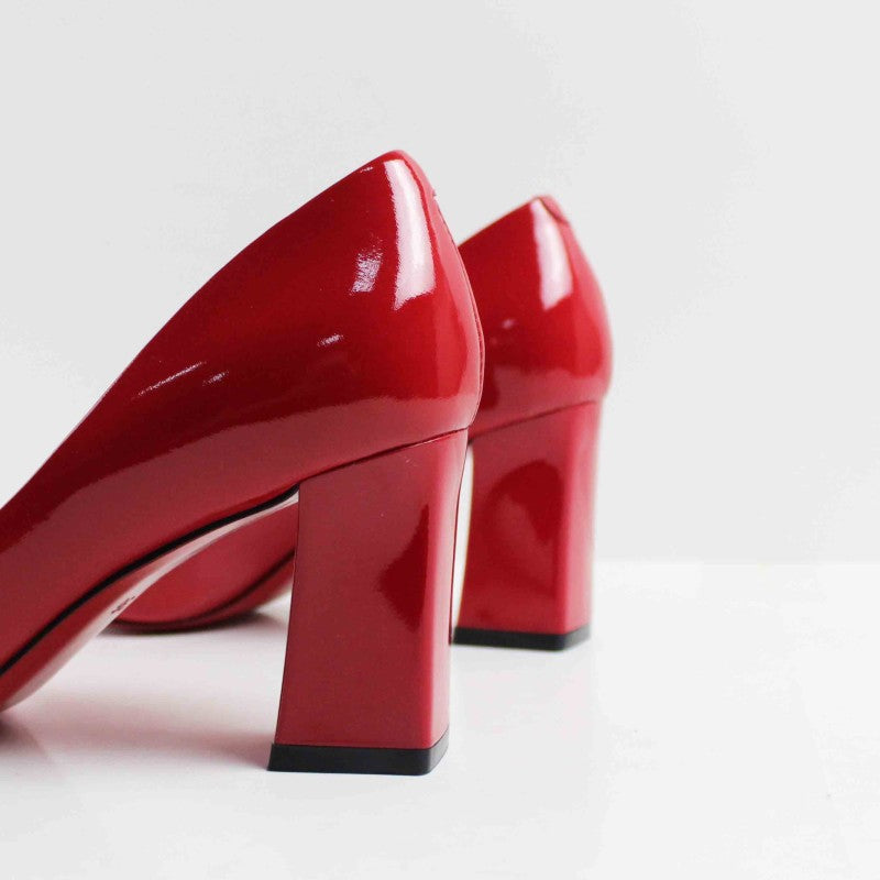 Name brand high heels hotsell
